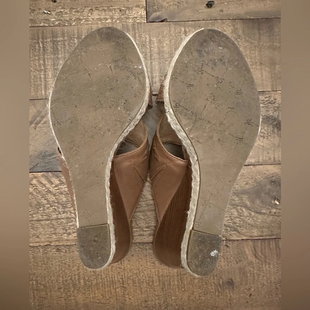 Jack Rogers lightly worn